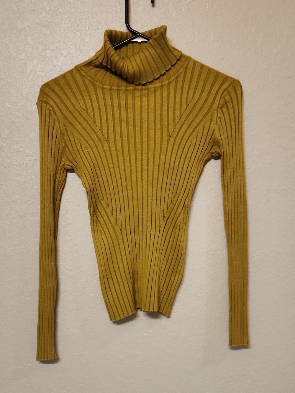 Women's Ribbed Turtleneck Sweater - Green Yellow